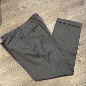 Jos. A. Bank Executive Gray 100 % Wool Dress Pants 40L